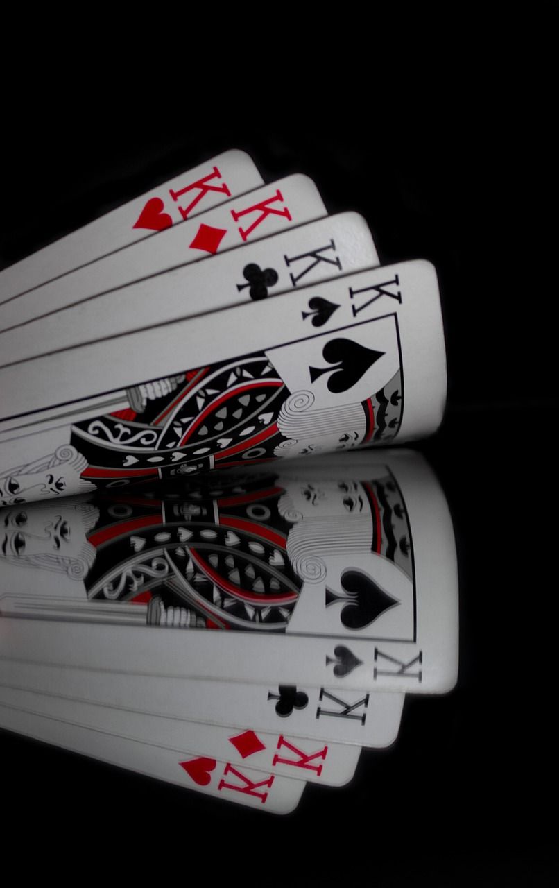 Blackjack Spil: En Dybdegående Gennemgang for Casino- og Spilelskere
